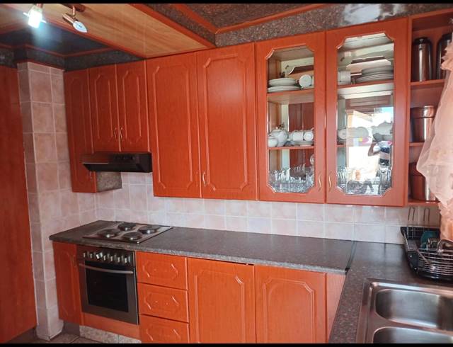 3 BEDROOM HOUSE FOR SALE IN SEBOKENG ZONE 10